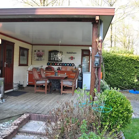 Sfeervol, Ruim En Luxe Chalet In Bosrijke Omgeving